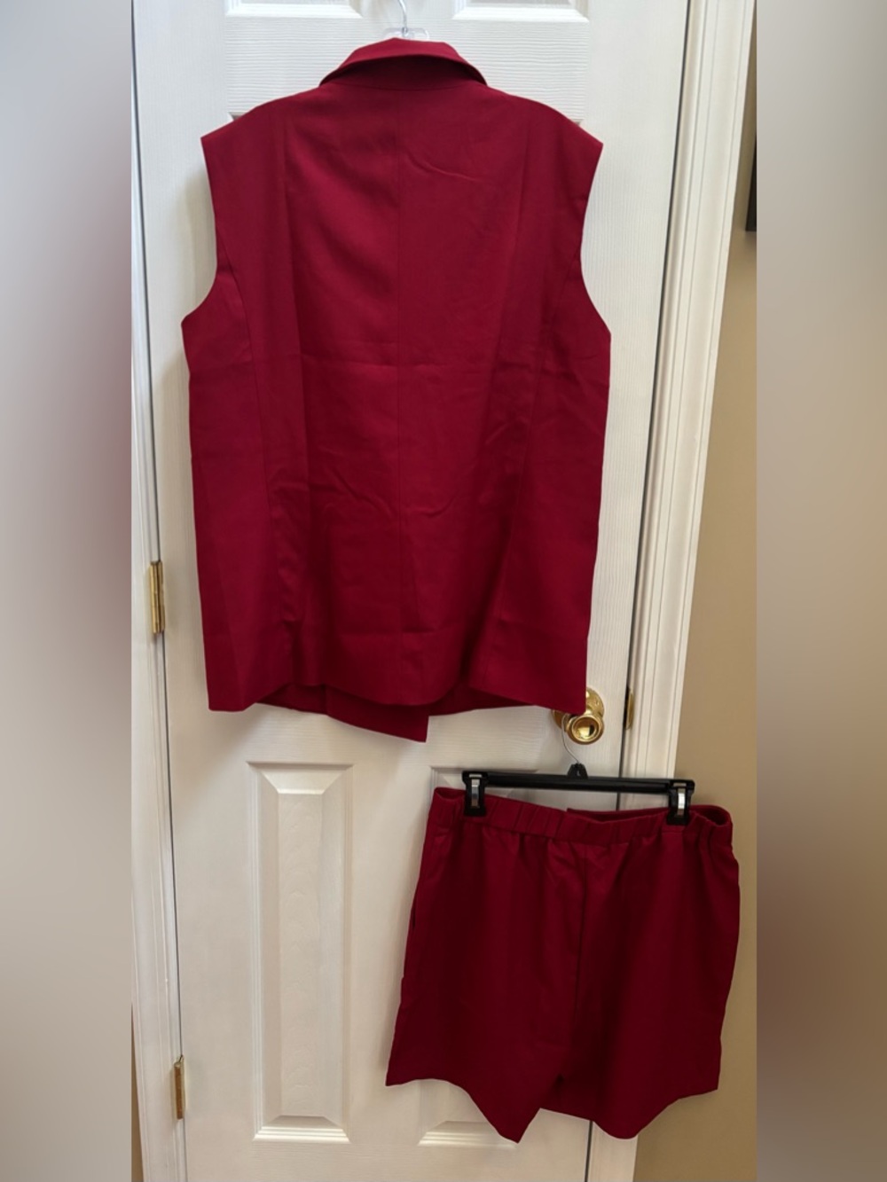 BTFBM 2 Piece Set For Women, Sleeveless Button Vest/Shorts in Red, Size L, NWT - Picture 4 of 4